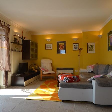 Apartment Kare Ровинь Экстерьер фото